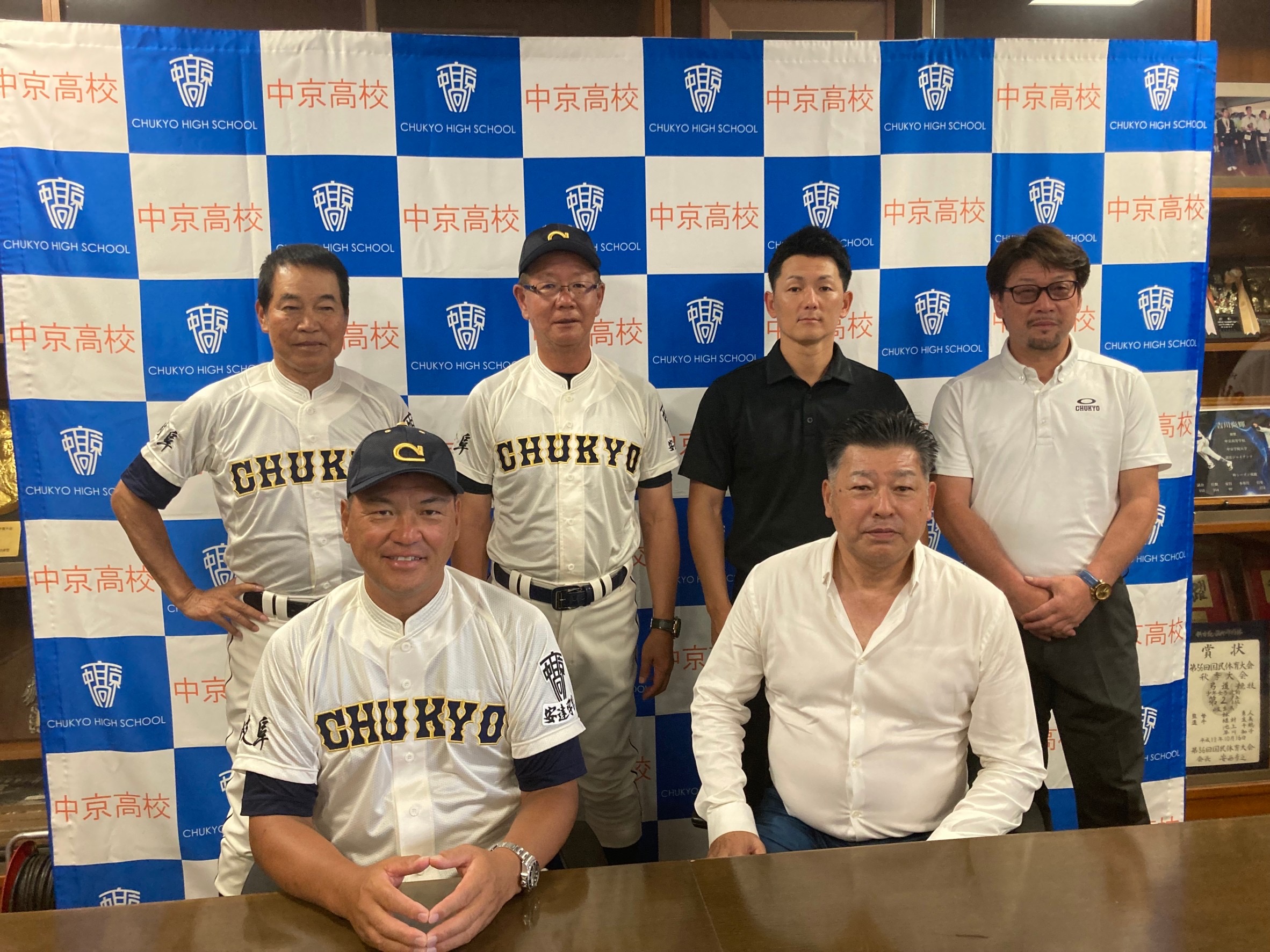 藤本監督と記念撮影